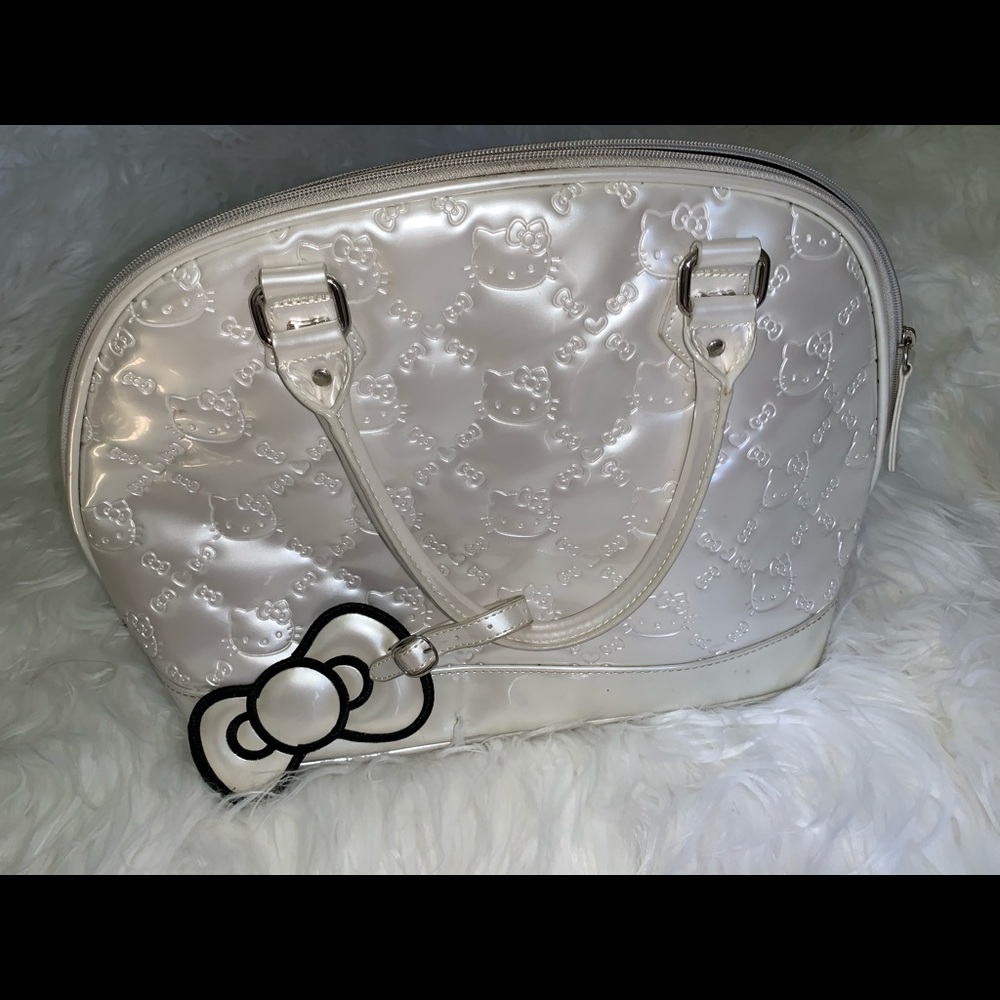 Hello kitty 🐱 handbag loungefly
